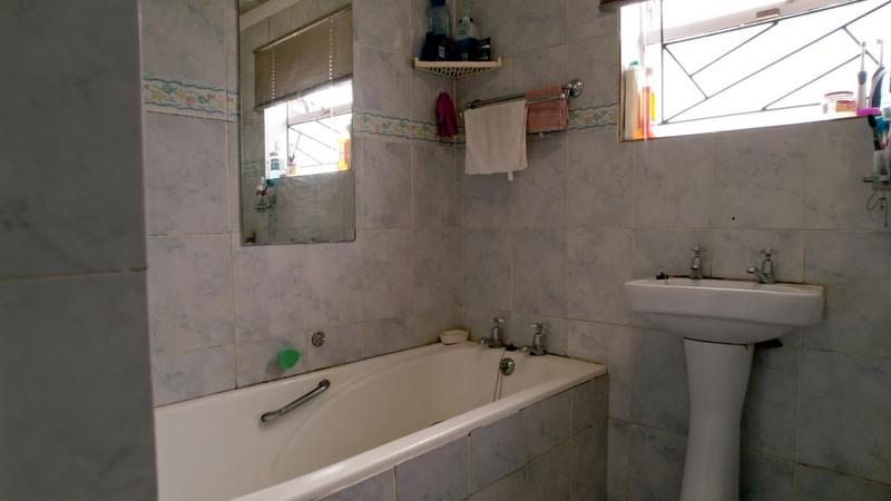 2 Bedroom Property for Sale in Portlands Western Cape